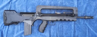 Famas F1 NATO (onklaar)