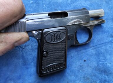 Baby Browning 6.35mm  (onklaar) - Afbeelding 7